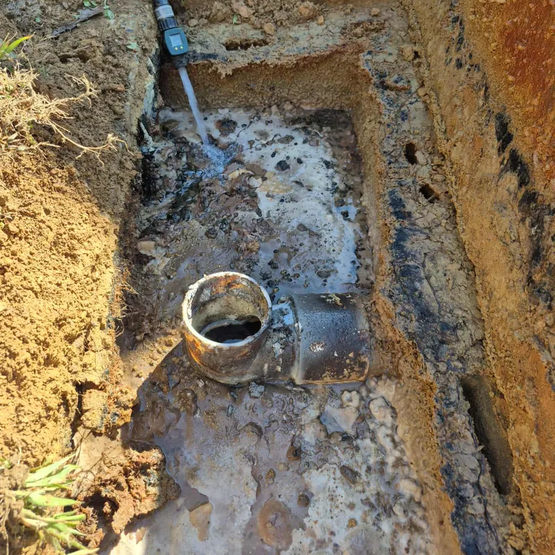 Field-line flow test during septic system maintenance